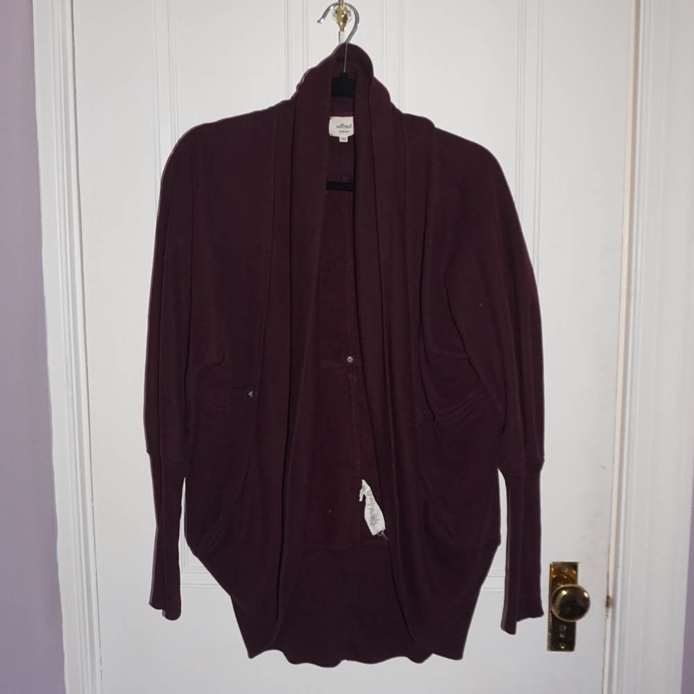 Wilfred shrug with studs
